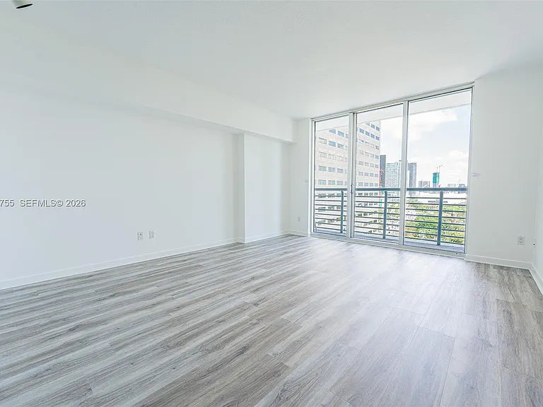 325 Biscayne Blvd #2020 — Photo 14