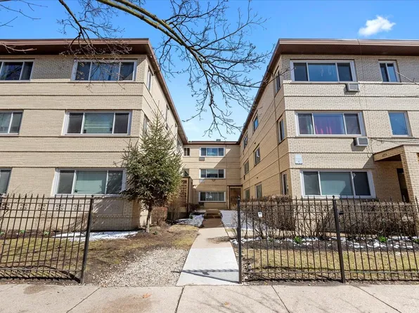 6721 N Hermitage Ave APT 1C, Chicago, IL 60626
