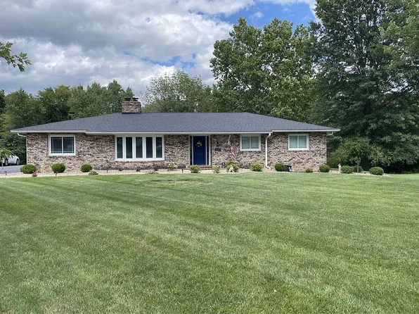 144 Meadowlake Dr, Mexico, MO 65265