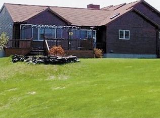 326 Farrant St, Newport, VT 05855