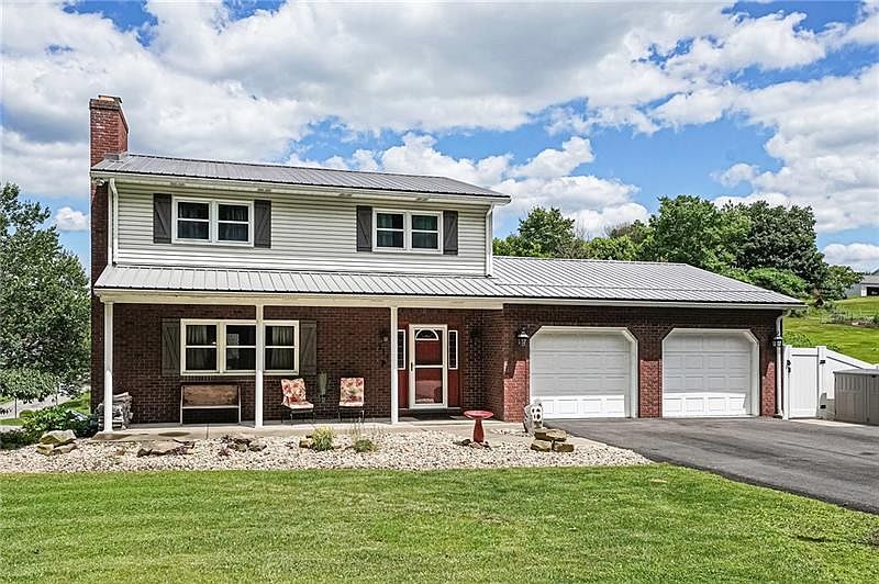 1st image of 215 Londonderry Dr