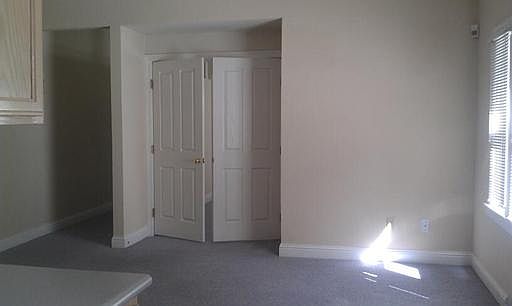 2nd image of 600 11th St APT 1