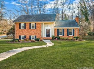910 Longbow Rd, Charlotte, NC 28211