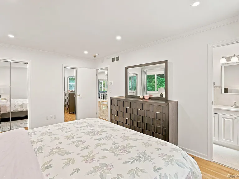 80 Hickory Hill Dr — Photo 20