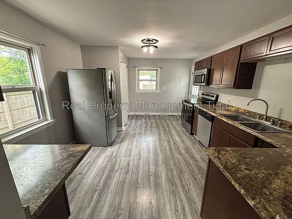 5th image of 602 Burksdale Rd