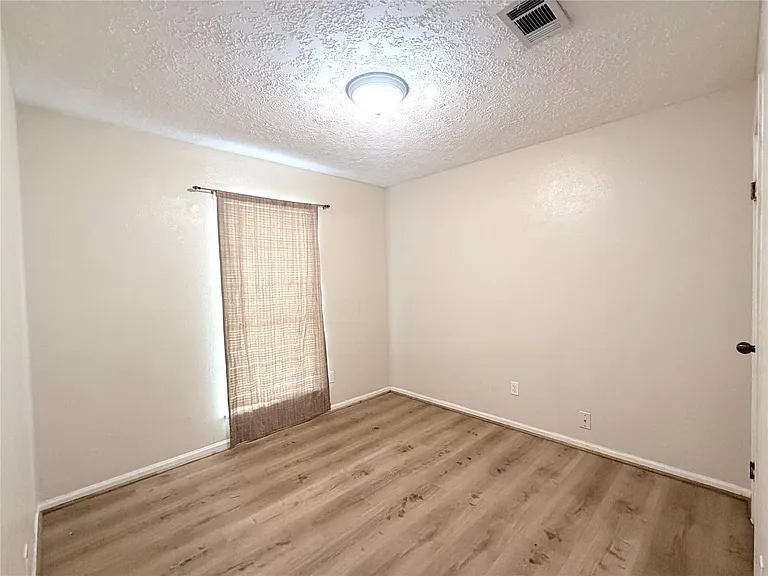 1318 Sand Stone Dr — Photo 14