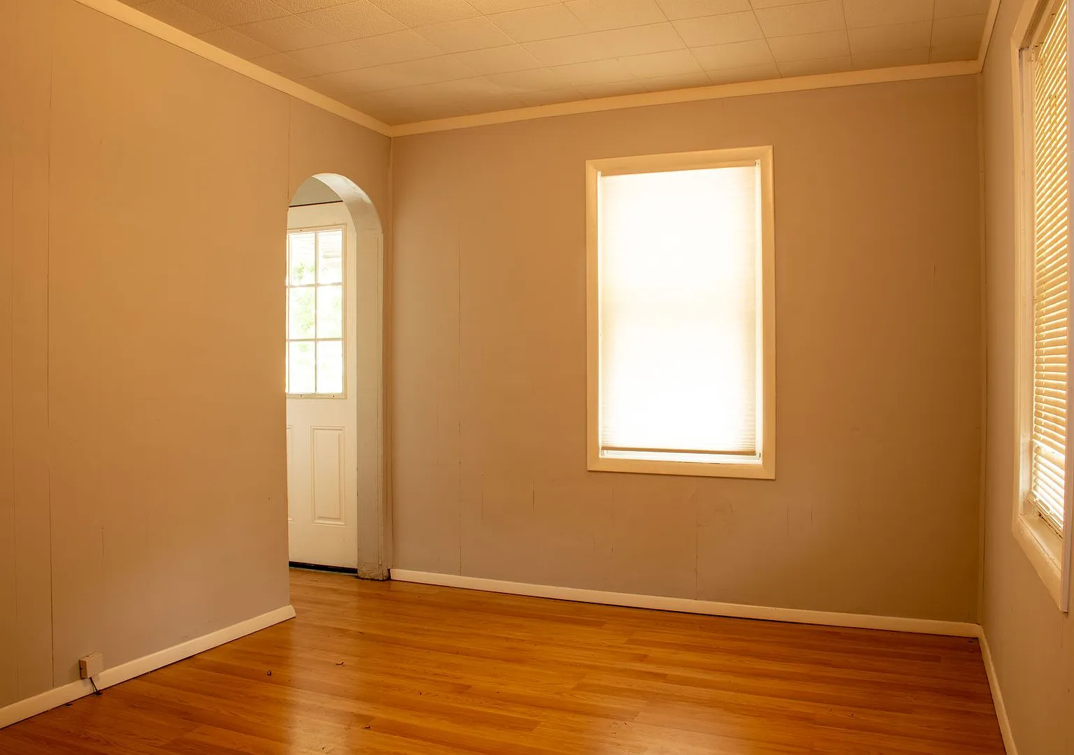 Two bedroom House in East Alton — Photo 2