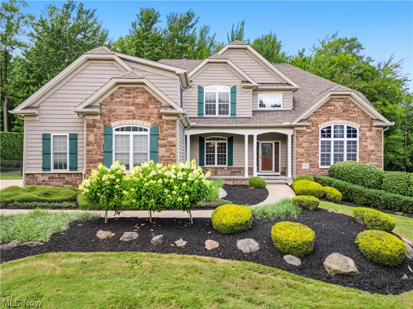 8000 Humphrey Hill Dr, Concord Township, OH 44077