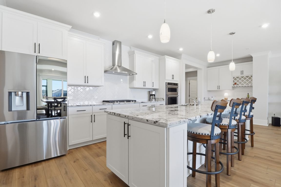 next background image