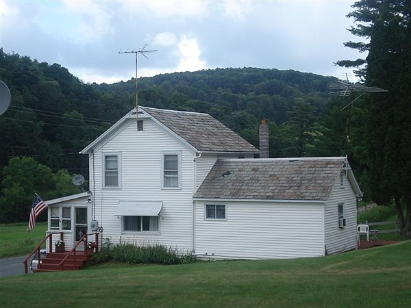 2nd image of 30 Chamberlin Mills Rd