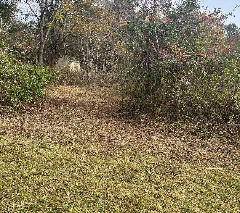 2nd image of 21263 Pendleton Rd