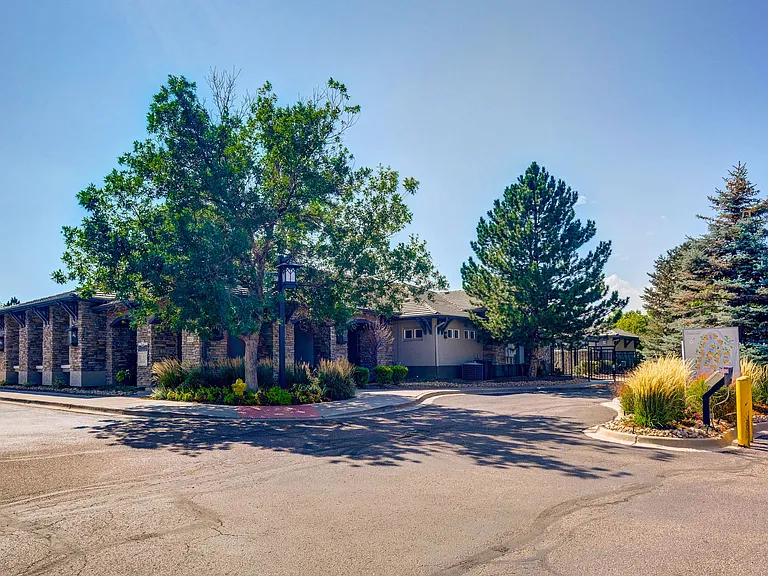Creekside at Highlands Ranch — Photo 24