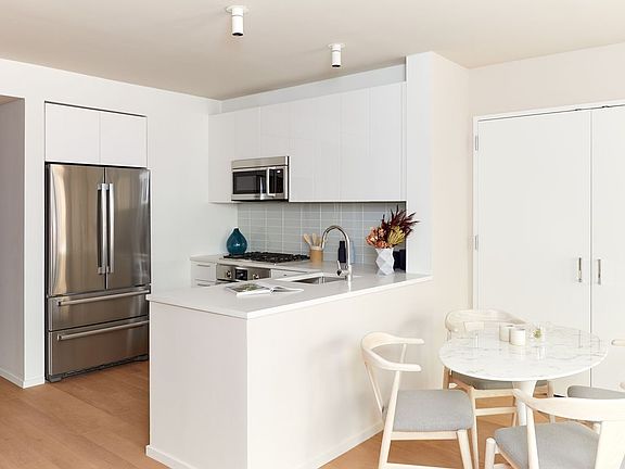 3rd image of 685 1st Ave APT 12H