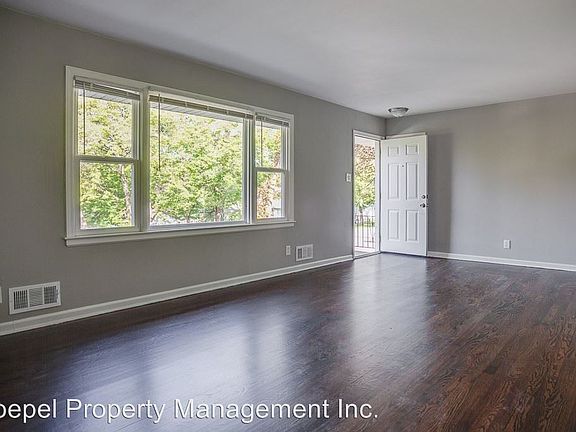 3rd image of 8401 Lydia Ave