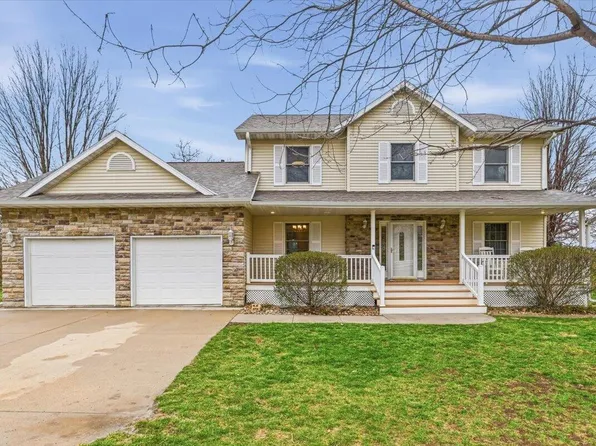 22326 Harbor Ln, Council Bluffs, IA 51503