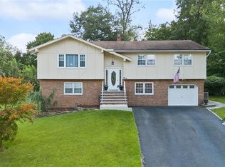 59 Outlook St, Butler, NJ 07405