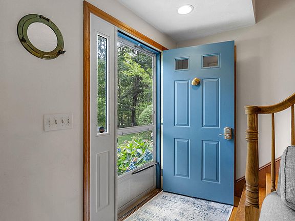 3rd image of 11 Fallon Road
