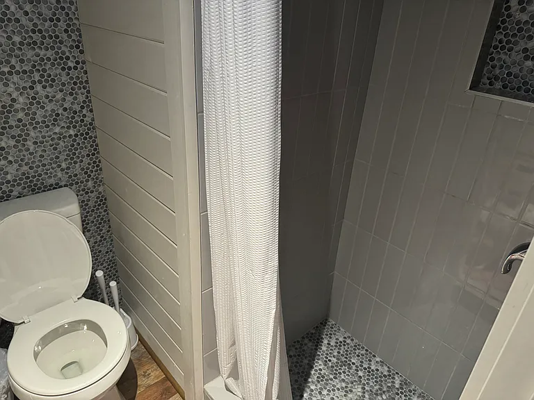 132 Alma St #C — Photo 6