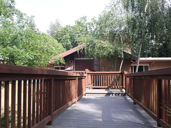 2nd image of 7373 Nob Hill Dr
