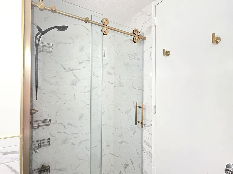 7004 Boulevard East #37A — Photo 16