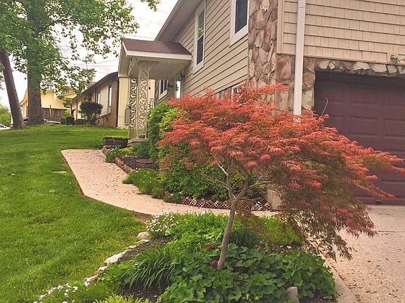 2nd image of 5832 Outer Dr