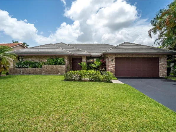 851 Altavista Ter, Davie, FL 33325