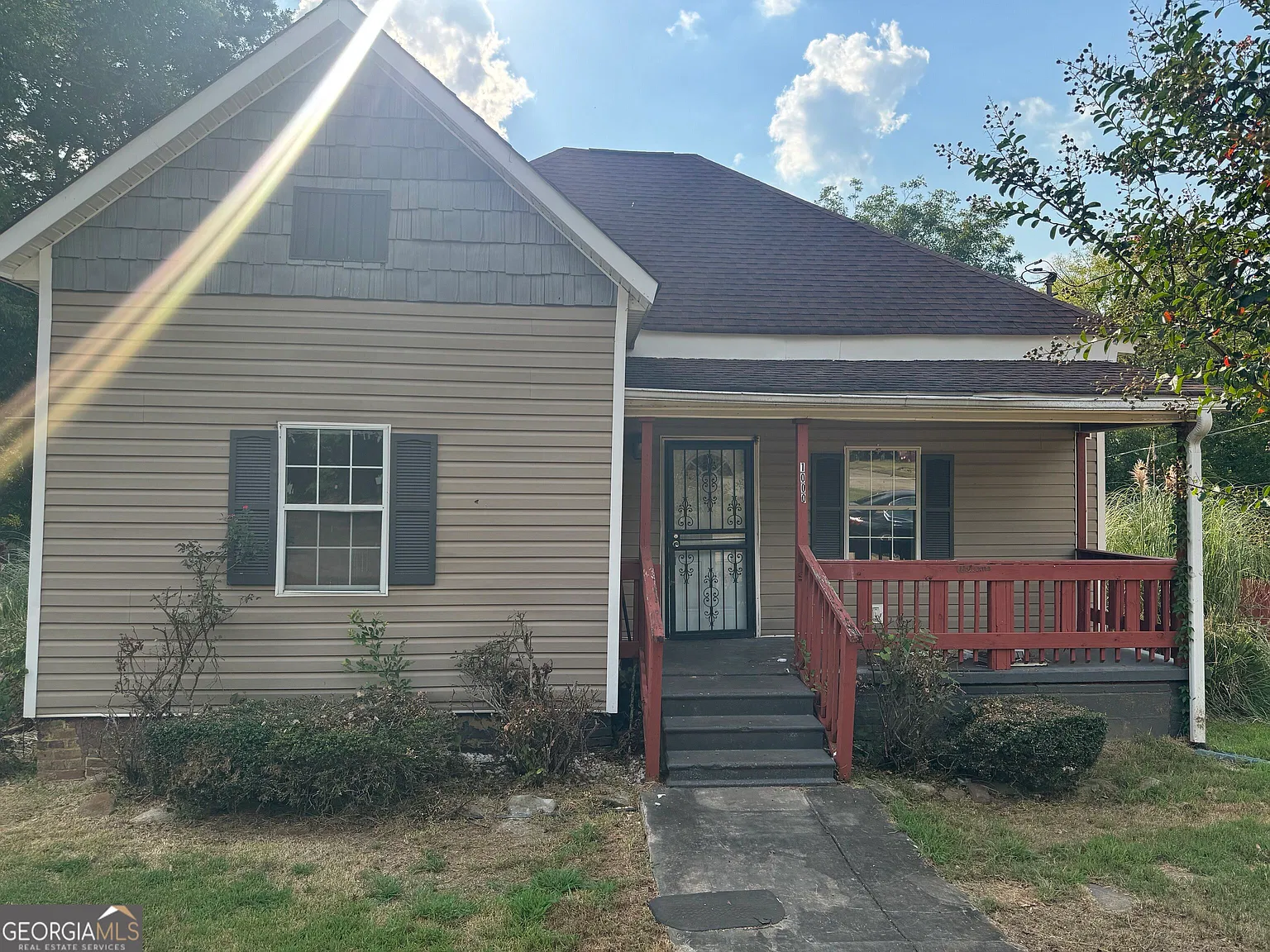 3 bed, 2.0 bath, 1159 sqft, $1,150 — Photo 1