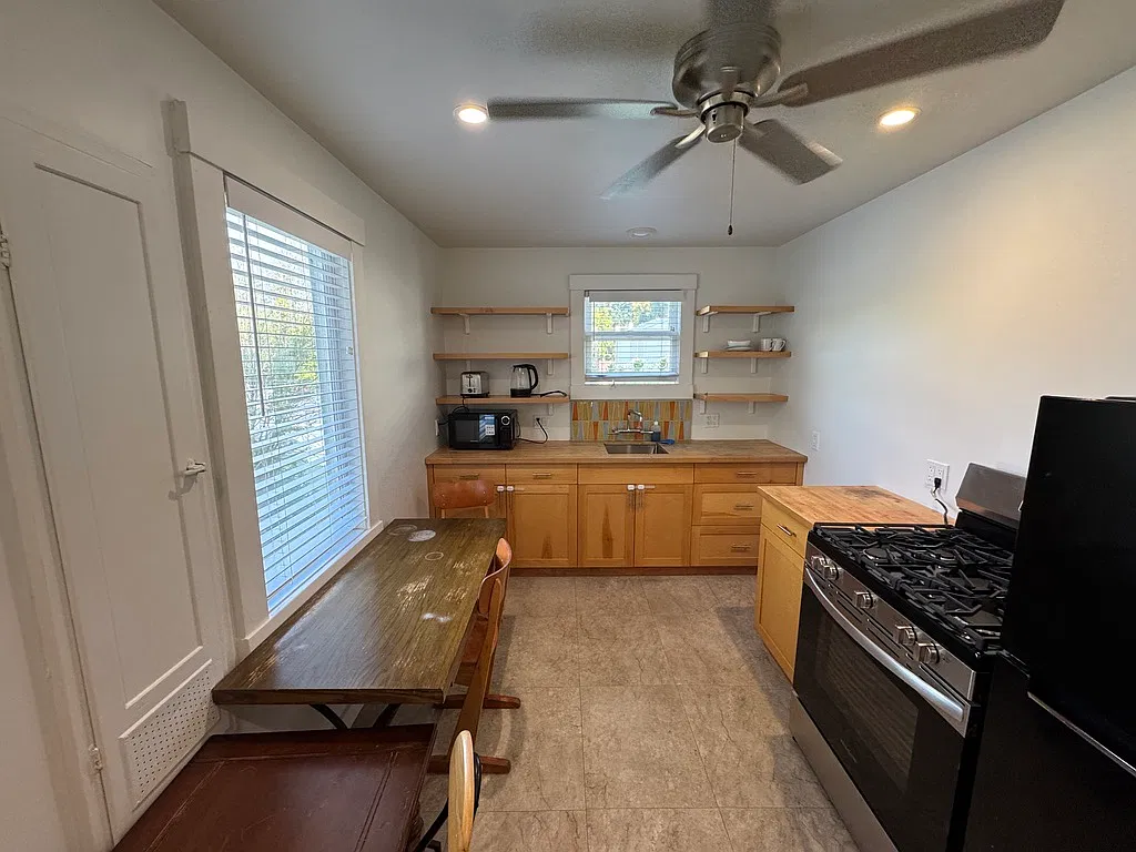 1 bed, 480 sqft, $1,875 — Photo 3