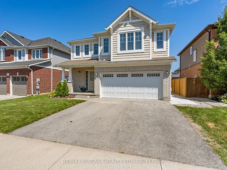 7 Riley Ave — Photo 2