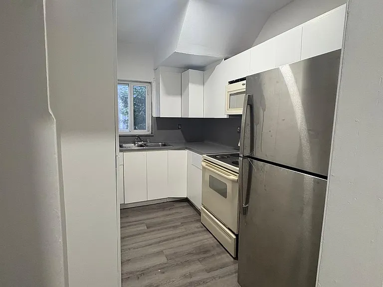 127 NW 9th Ave #1 — Photo 2