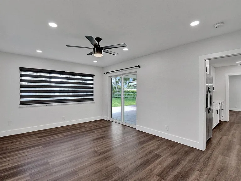 5011 Buchanan St — Photo 32