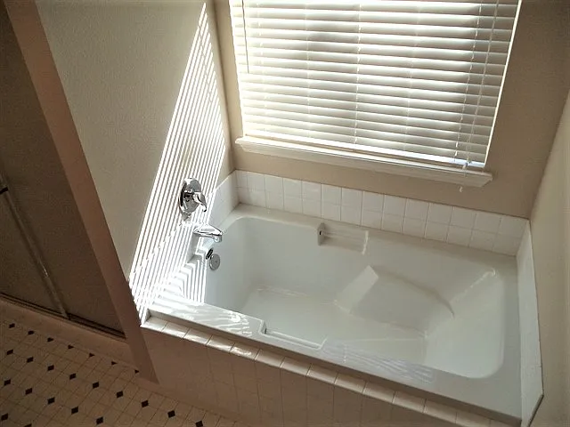 2344 N Ayrshire Pl — Photo 15