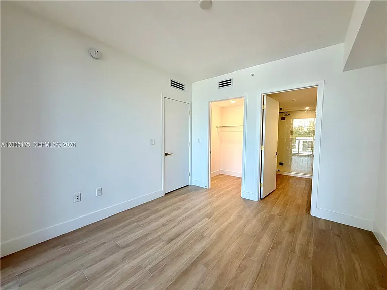 90 NE 32nd St #711 — Photo 31