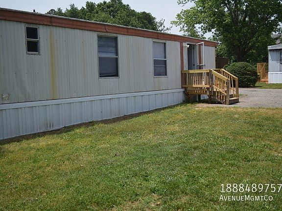 2nd image of 715 23rd St NW #14