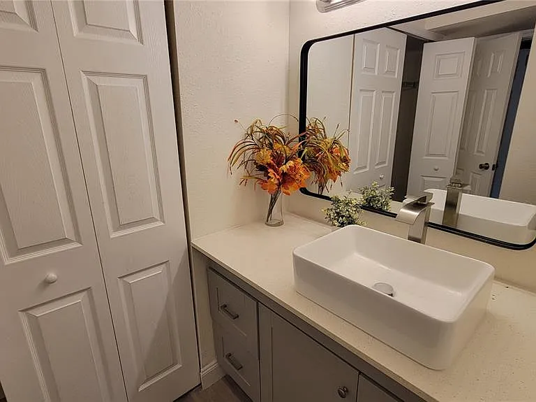 4403 S Semoran Blvd #6 — Photo 33