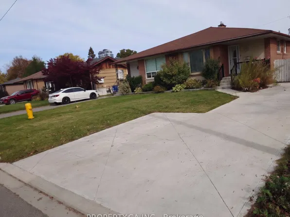 883 Grenoble Blvd #Basement, Pickering, ON L1W 1T7