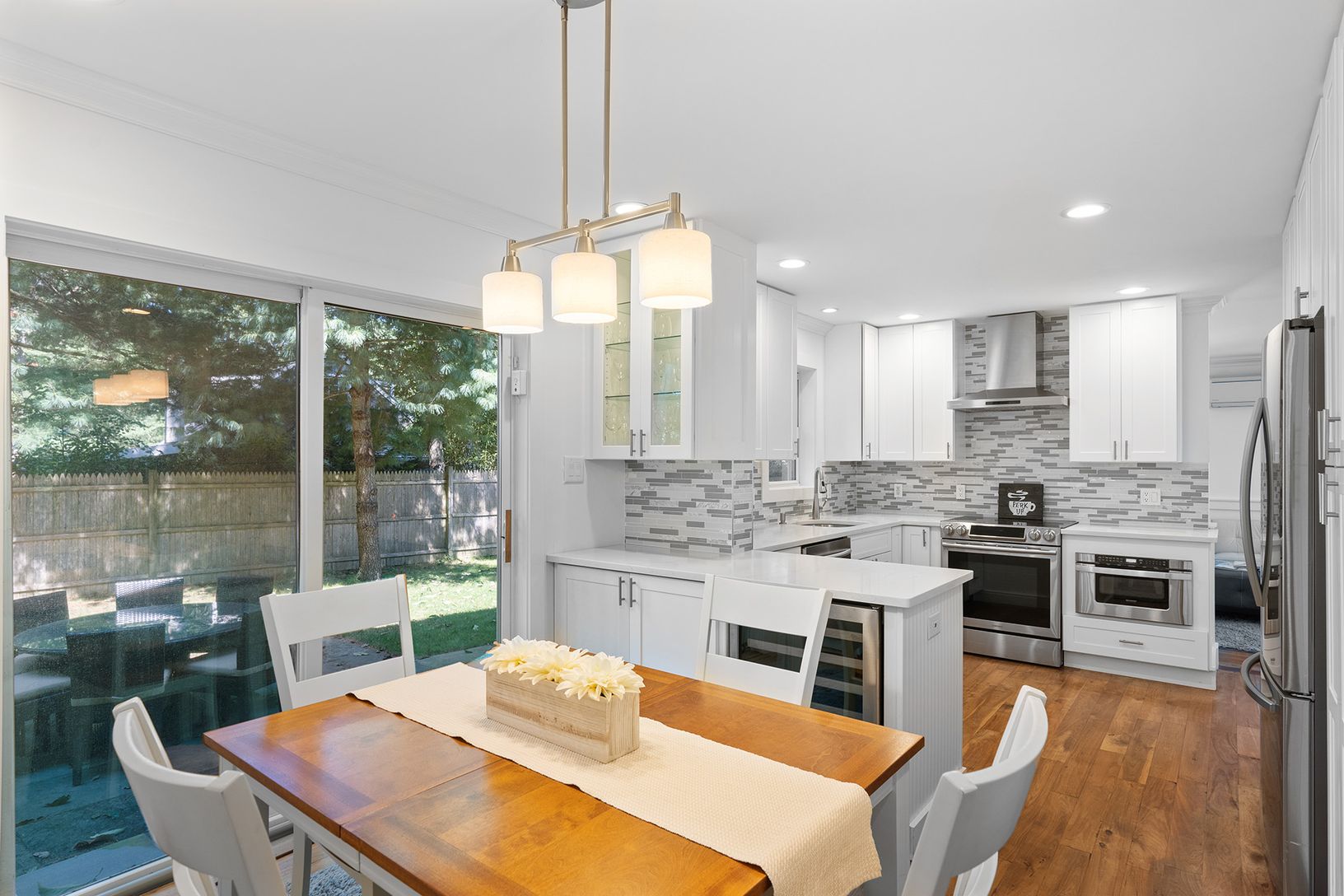  Kitchen / Breakfast nook