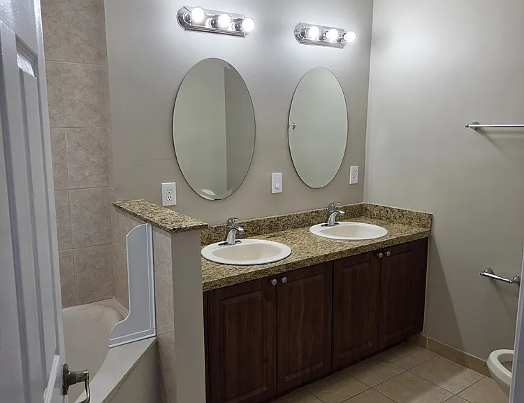 5984 SW 8th St #1 — Photo 9