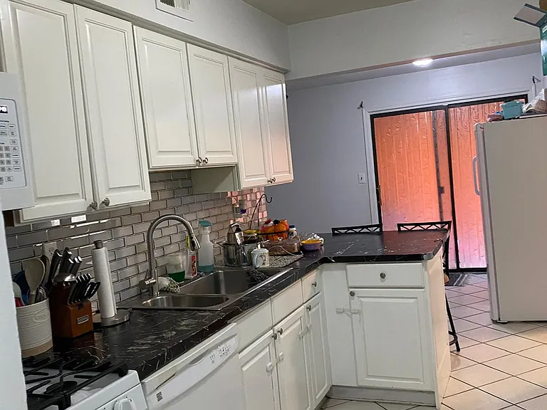 100 Riverbend Dr #100 — Photo 24