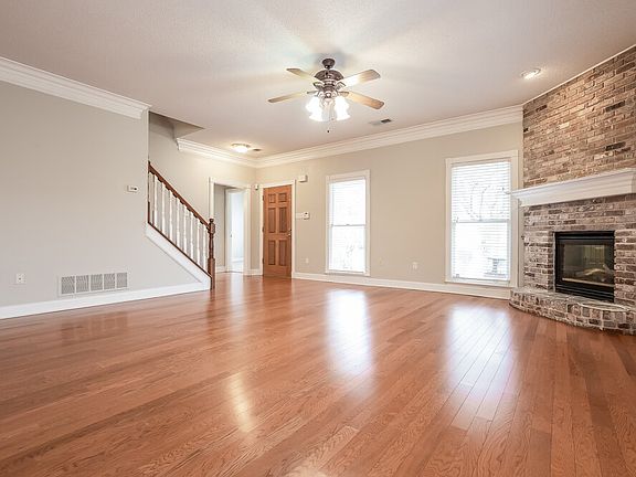 2nd image of 4797 Stone Cross Dr