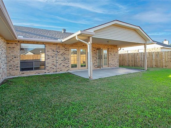 2nd image of 2236 Country Club Dr