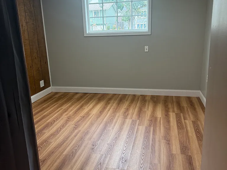 6730 S 142nd St — Photo 17