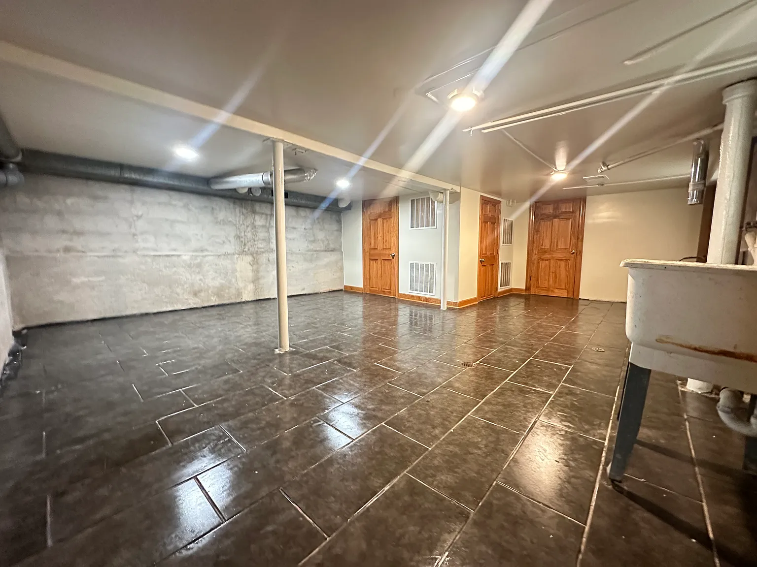 5 bed, 1515 sqft, $2,300 — Photo 4