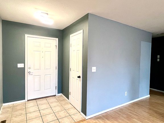 4th image of 3125 S Fort Ave