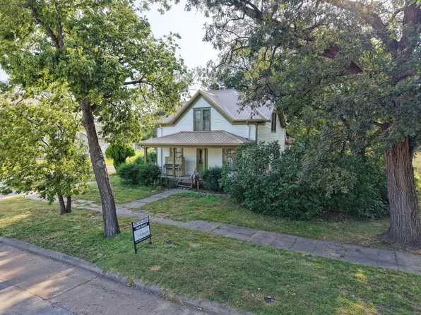 1117 Morgan Ave, Downs, KS 67437