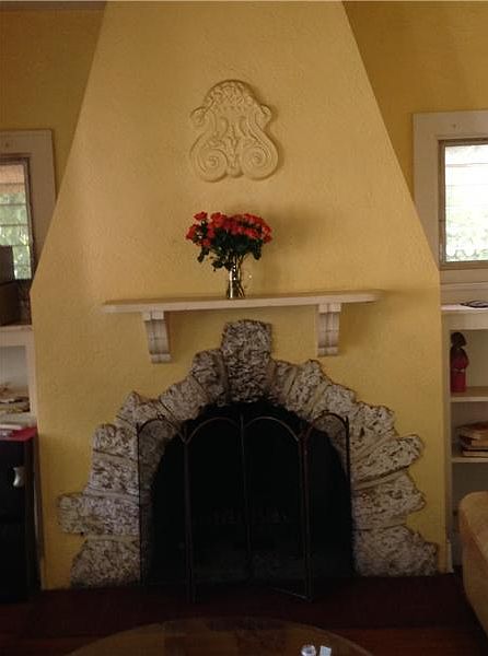 2nd image of 1013 Castile Ave