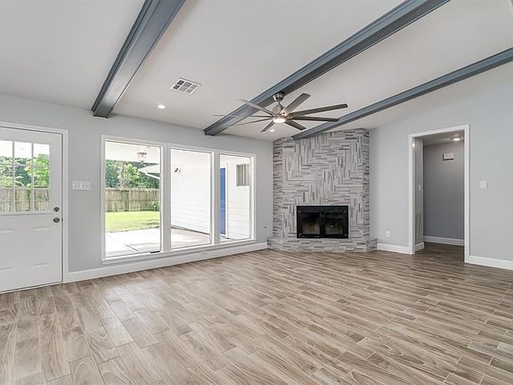 5th image of 406 Forest Lake Dr