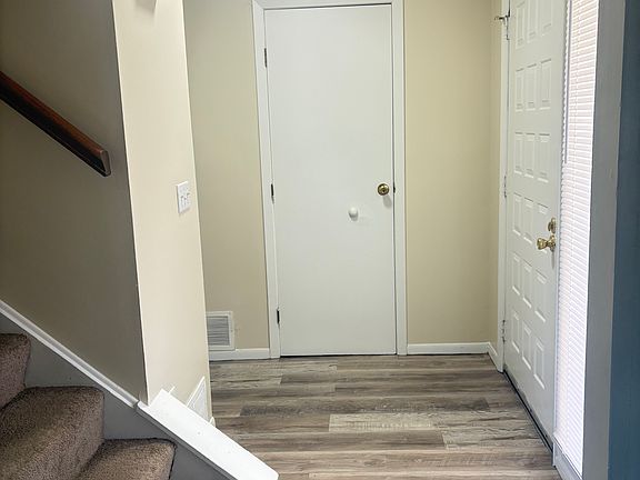 3rd image of 238 Highmeadow Dr