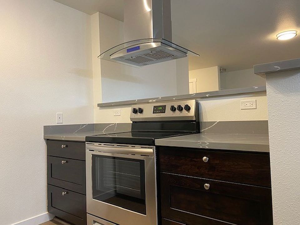 1st image of 8222 169th Ave NE Unit C1
