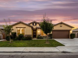 3033 N Applegate Ave, Fresno, CA 93737